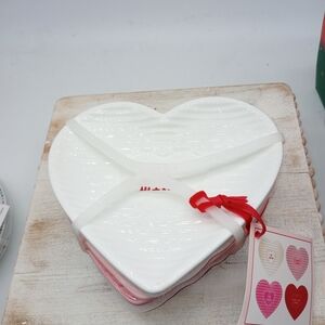 Set Of 4 Valentine Conversations Heart-Shaped Ceramic Plates